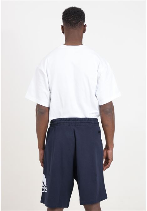 Shorts sportivo blu da uomo in French Terry Essentials con logo ADIDAS PERFORMANCE | IC9402.